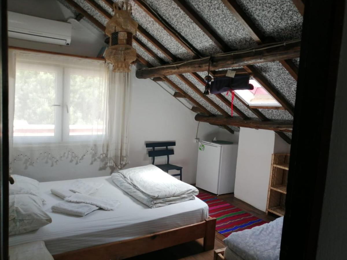 Ecer Pansiyon Kusadasi Exterior photo